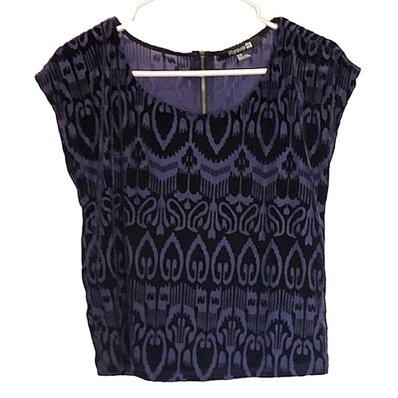 1171 * Forever 21 Burnout Velvet Crop Top Size Juniors S - Picture 1 of 6